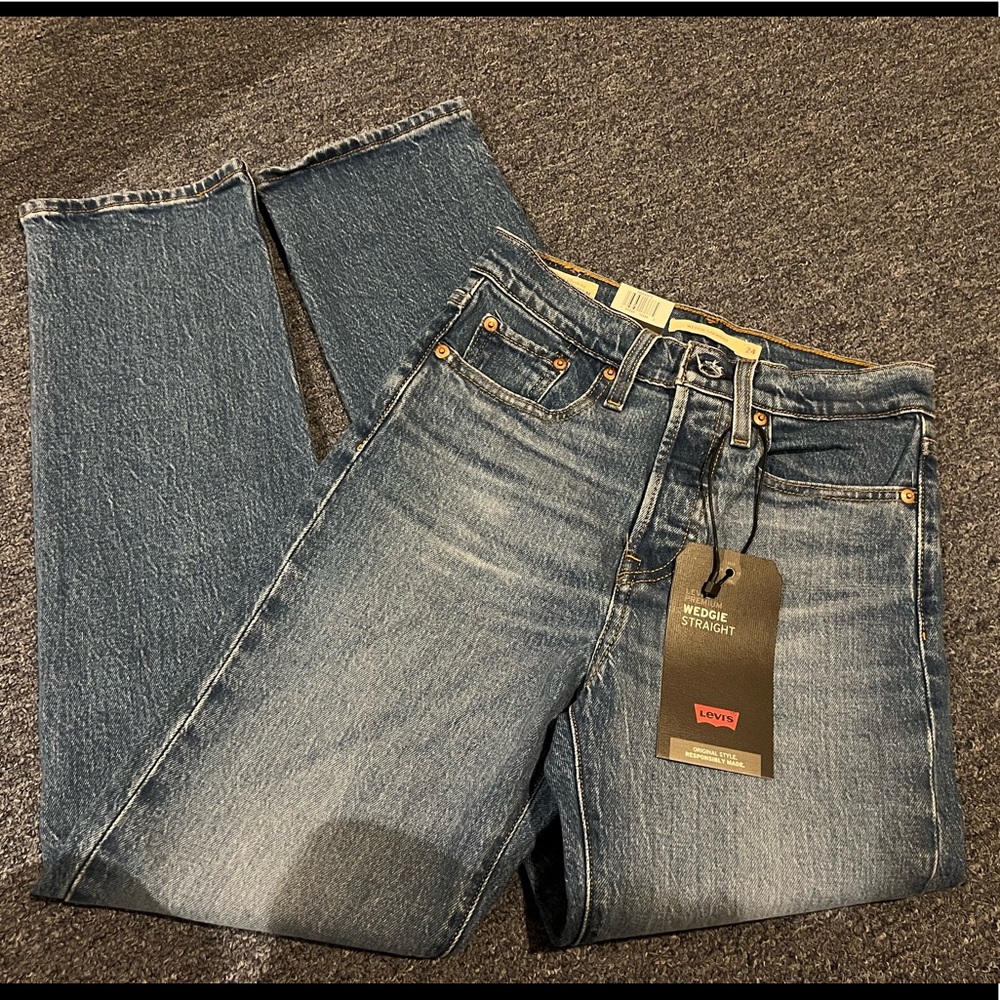Levi’s Premium Wedgie Straight Leg Jeans